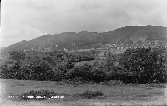 Framed Print : Scenic View of Malvern Hills Framed Print : Scenic View of Malvern Hills