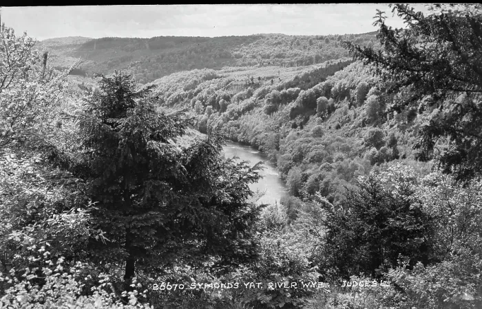Framed Print : Scenic View of the River Wye at Symonds Yat Framed Print : Scenic View of the River Wye at Symonds Yat