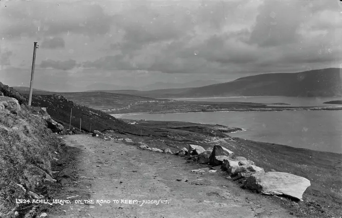 Framed Print : Scenic View on the Road to Keem Bay Framed Print : Scenic View on the Road to Keem Bay