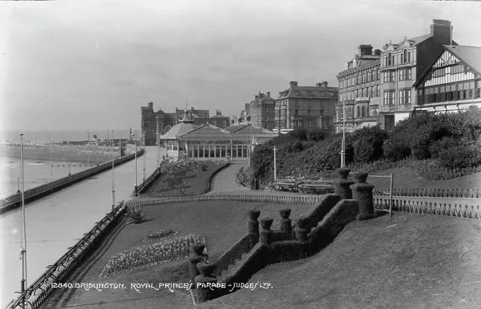 Framed Print : Scenic View of Royal Parade, Bridlington Framed Print : Scenic View of Royal Parade, Bridlington