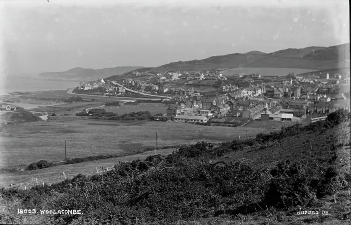 Framed Print : A Scenic View of Woolacombe Framed Print : A Scenic View of Woolacombe