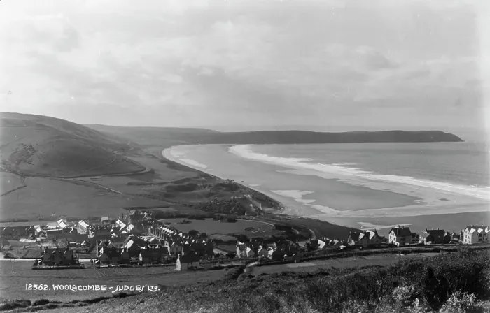 Framed Print : Scenic View of Woolacombe Beach Framed Print : Scenic View of Woolacombe Beach