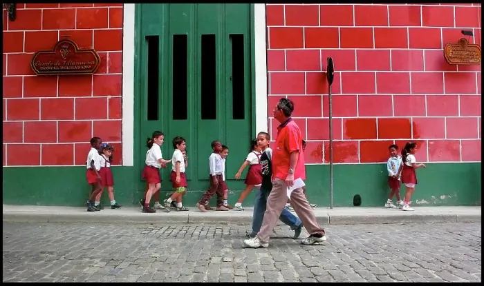 Framed Print : School children in street, Havana, Cuba Framed Print : School children in street, Havana, Cuba