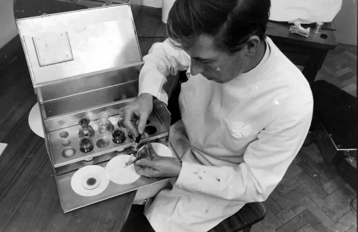 Framed Print : Scientist examining and testing a locust at the Anti-Locust Research Centre (ALRC) Framed Print : Scientist examining and testing a locust at the Anti-Locust Research Centre (ALRC)