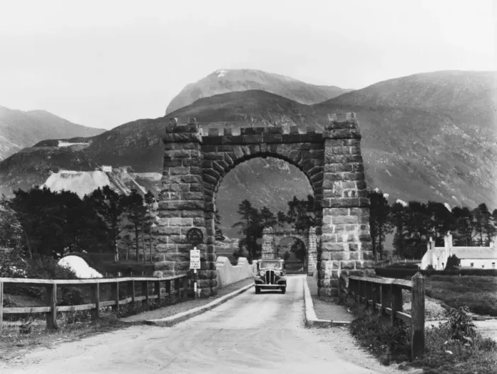 Framed Print : Scotland / Lochy Bridge Framed Print : Scotland / Lochy Bridge