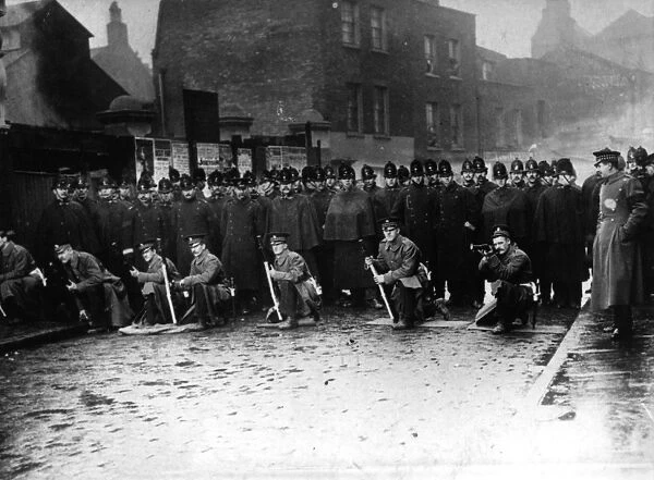 Scots guards at the Siege of Sidney Street