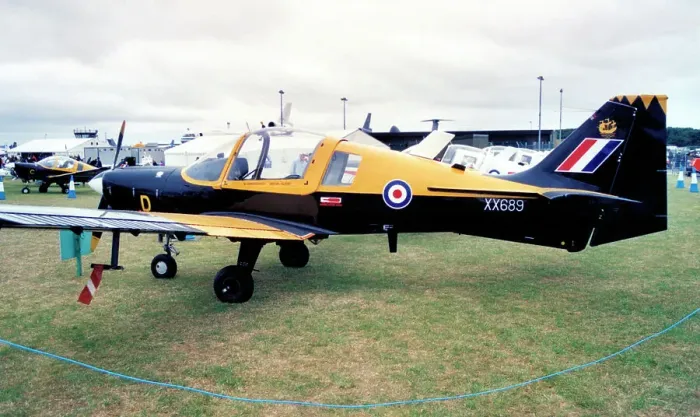 Framed Print : Scottish Aviation Bulldog T. 1 XX689 Framed Print : Scottish Aviation Bulldog T. 1 XX689
