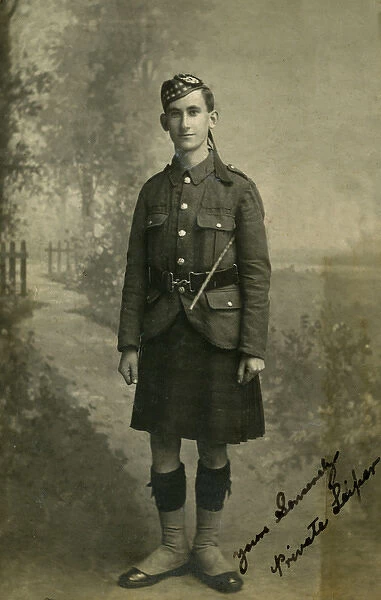 Scottish soldier wearing kilt