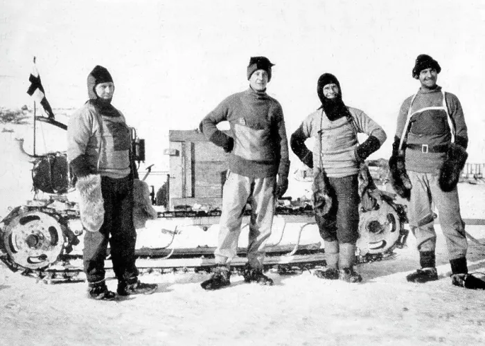 Framed Print : Scott's Antarctic Expedition Evans Day Lashly and Hooper Framed Print : Scott's Antarctic Expedition Evans Day Lashly and Hooper