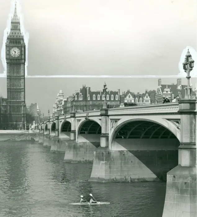 Framed Print : Scouts canoeing under Westminster Bridge, London Framed Print : Scouts canoeing under Westminster Bridge, London