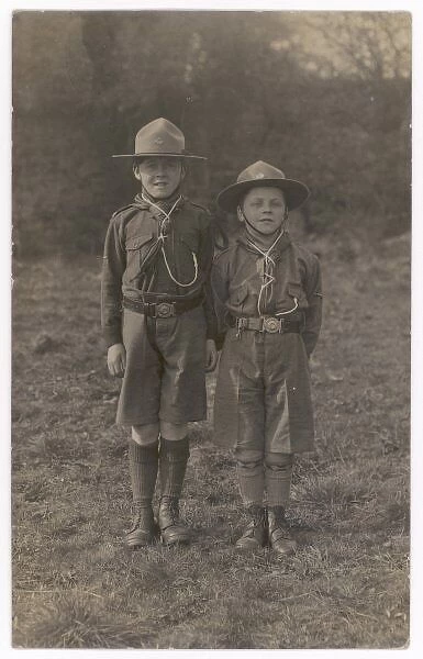 Scouts  /  Uniform 1925