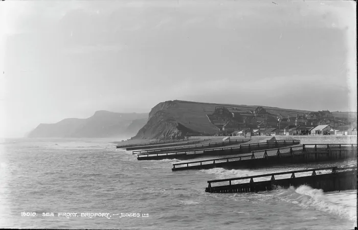 Framed Print : Sea Front at Bridport Framed Print : Sea Front at Bridport