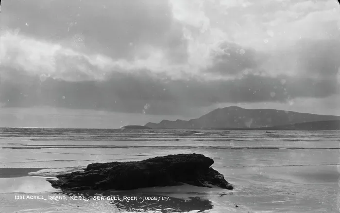 Framed Print : Sea Gull Rock on Achill Island Framed Print : Sea Gull Rock on Achill Island