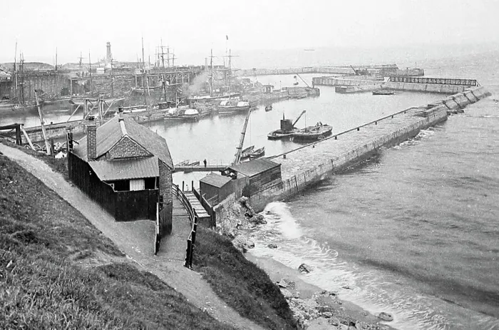 Framed Print : Seaham Harbour, Victorian period Framed Print : Seaham Harbour, Victorian period