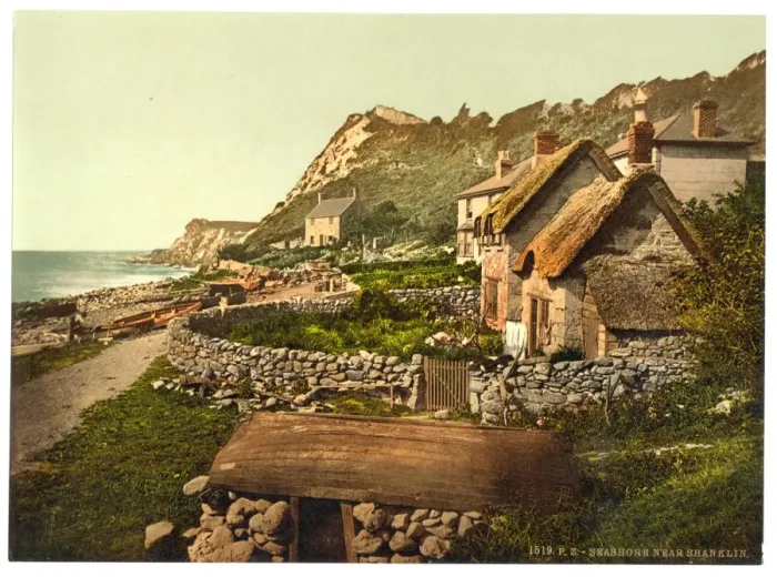 Framed Print : Searshore near Shanklin, Isle of Wight, England Framed Print : Searshore near Shanklin, Isle of Wight, England
