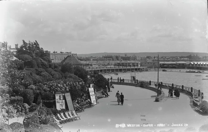 Framed Print : Seaside Promenade at Weston-super-Mare Framed Print : Seaside Promenade at Weston-super-Mare