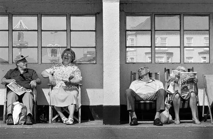 Framed Print : Seaside shelter fun, Great Yarmouth Framed Print : Seaside shelter fun, Great Yarmouth