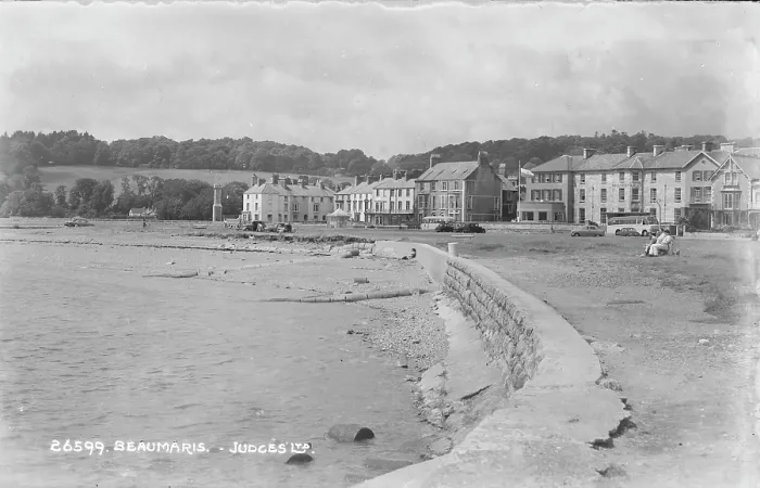 Framed Print : Seaside View of Beaumaris Framed Print : Seaside View of Beaumaris
