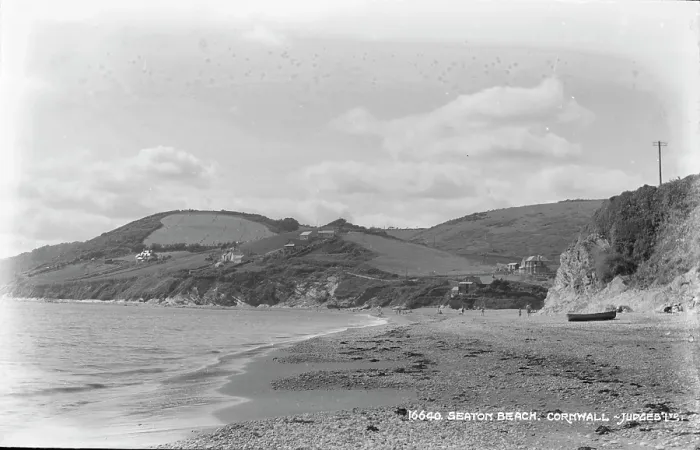 Framed Print : Seaton Beach, Cornwall Framed Print : Seaton Beach, Cornwall