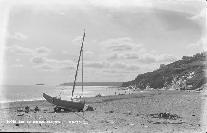 Framed Print : Seaton Beach, Cornwall Framed Print : Seaton Beach, Cornwall