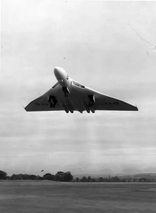 Framed Print : The second prototype Avro Vulcan VX777 during take-off Framed Print : The second prototype Avro Vulcan VX777 during take-off