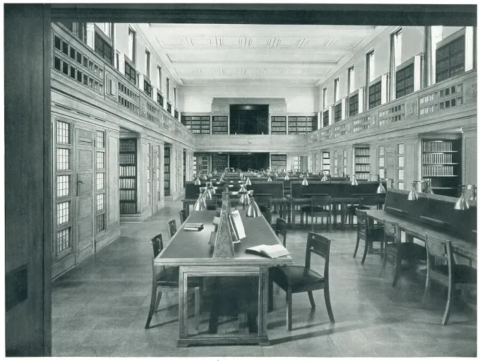 Framed Print : Senate House & Library Middlesex Library South Framed Print : Senate House & Library Middlesex Library South