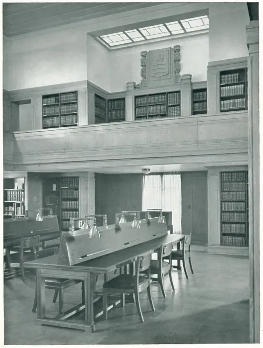 Framed Print : Senate House & Library Middlesex Library South Framed Print : Senate House & Library Middlesex Library South