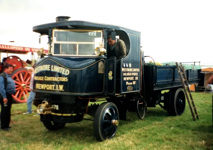 Framed Print : Sentinel Wagon number: 6887, Vectis Knight Framed Print : Sentinel Wagon number: 6887, Vectis Knight