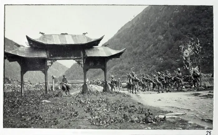 Framed Print : Sepoys entering Chumbi, from a fascinating album which reveals new details on a little-known campaign in which a British military force brushed aside Tibetan defences to capture Lhasa, in 1904 Framed Print : Sepoys entering Chumbi, from a fascinating album which reveals new details on a little-known campaign in which a British military force brushed aside Tibetan defences to capture Lhasa, in 1904