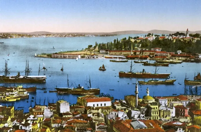 Framed Print : Seraglio Point and Topkapi Palace, Istanbul Framed Print : Seraglio Point and Topkapi Palace, Istanbul