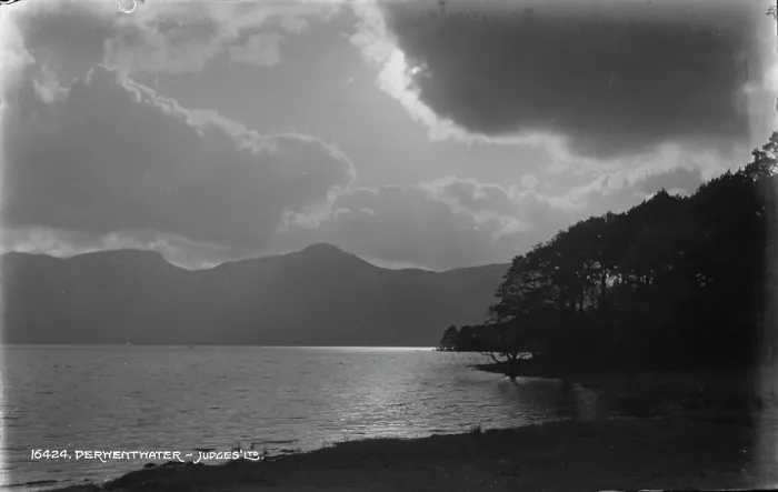 Framed Print : Serene View of Derwentwater Framed Print : Serene View of Derwentwater