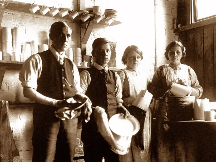 Framed Print : Servants washing dishes Framed Print : Servants washing dishes