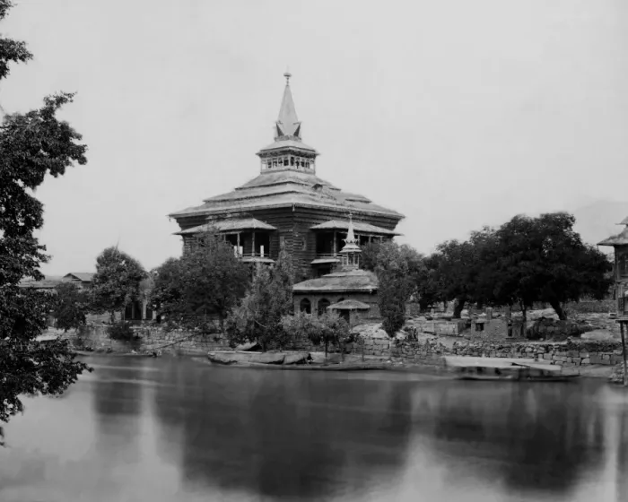 Framed Print : Shah Hamdan Masjid, Srinagar, India Framed Print : Shah Hamdan Masjid, Srinagar, India