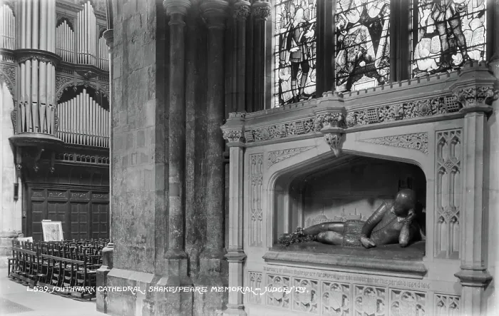Framed Print : Shakespeare Memorial at Southwark Cathedral Framed Print : Shakespeare Memorial at Southwark Cathedral