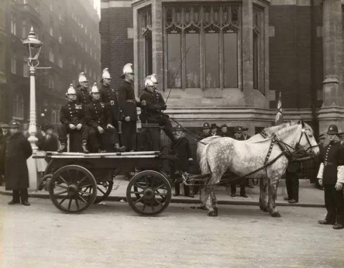 Framed Print : Shand Mason horse-drawn manual pump and crew Framed Print : Shand Mason horse-drawn manual pump and crew