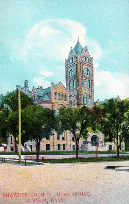 Framed Print : Shawnee County Court House, Topeka, Kansas, USA Framed Print : Shawnee County Court House, Topeka, Kansas, USA