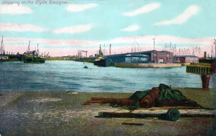 Framed Print : Shipping on the River Clyde, Glasgow, Scotland. Date: circa 1907 Framed Print : Shipping on the River Clyde, Glasgow, Scotland. Date: circa 1907