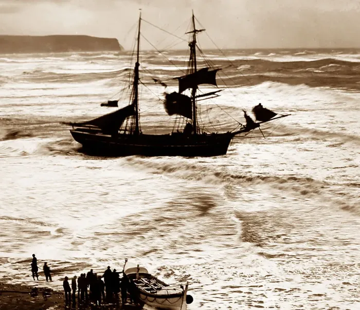 Framed Print : Shipwreck and lifeboat, Whitby, Victorian period Framed Print : Shipwreck and lifeboat, Whitby, Victorian period