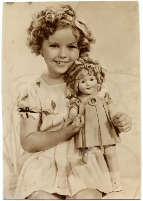 Framed Print : Shirley Temple, American Child Star Framed Print : Shirley Temple, American Child Star