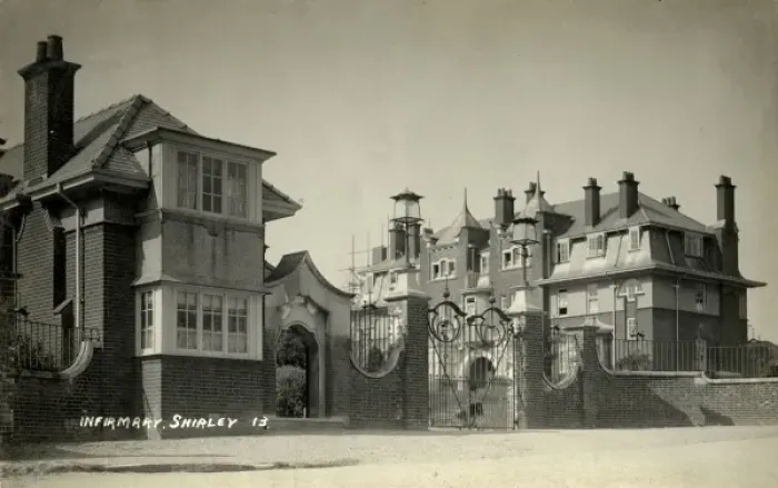 Framed Print : Shirley Warren Infirmary, Southampton Framed Print : Shirley Warren Infirmary, Southampton