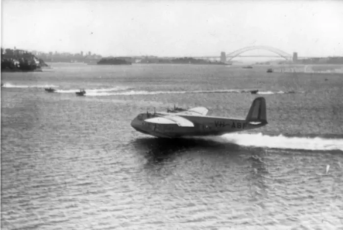 Framed Print : Short S23 Empire Flying Boat VH-ABF Cooee of Qantas Framed Print : Short S23 Empire Flying Boat VH-ABF Cooee of Qantas
