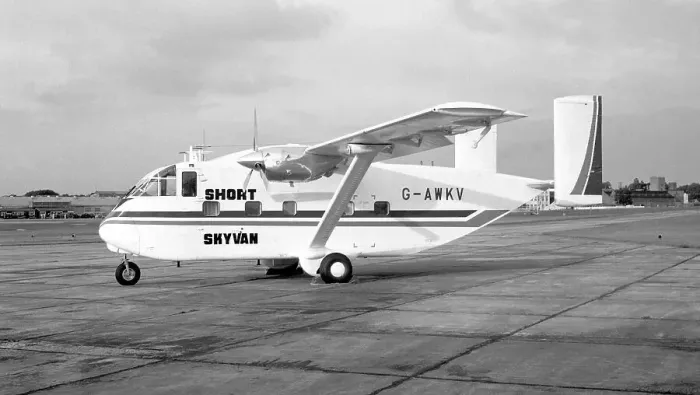 Framed Print : Short SC. 7 Skyvan 3 G-AWKV Framed Print : Short SC. 7 Skyvan 3 G-AWKV