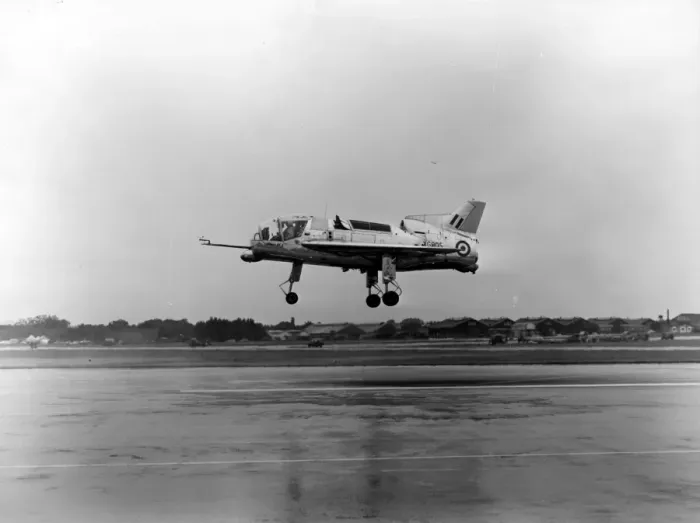 Framed Print : Short SC1 XG905 in the hover Framed Print : Short SC1 XG905 in the hover