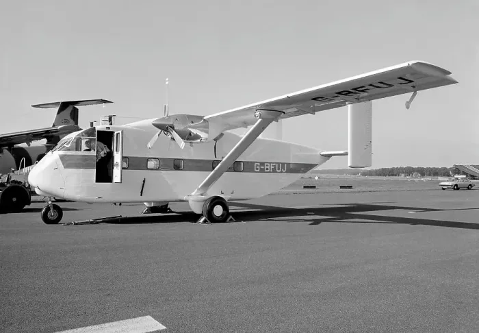Framed Print : Short Skyvan 3M-100 G-BFUJ Framed Print : Short Skyvan 3M-100 G-BFUJ