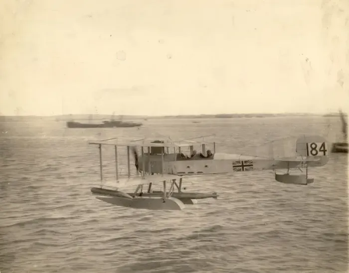 Framed Print : Short Type 184 Seaplane, 184 Framed Print : Short Type 184 Seaplane, 184