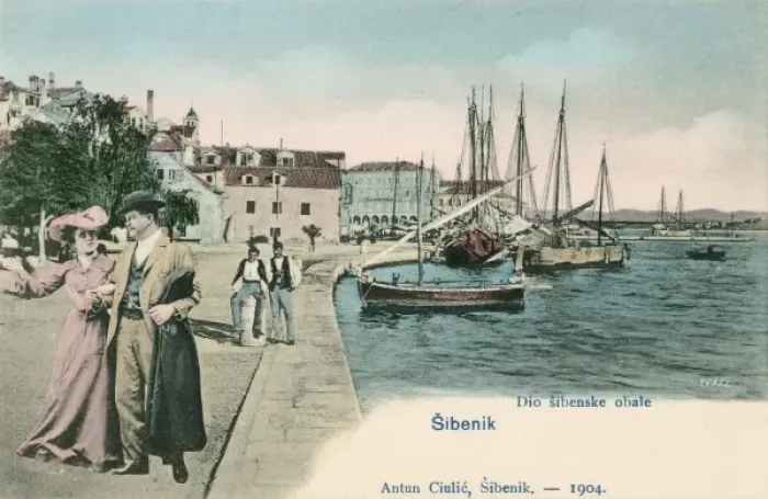 Framed Print : Sibenik, Croatia - Quayside Framed Print : Sibenik, Croatia - Quayside