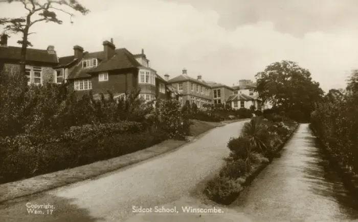 Framed Print : Sidcot School, Winscombe, Somerset Framed Print : Sidcot School, Winscombe, Somerset