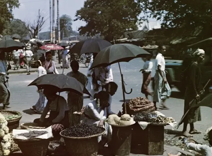 Framed Print : Sidewalk Sales - Rangoon Framed Print : Sidewalk Sales - Rangoon