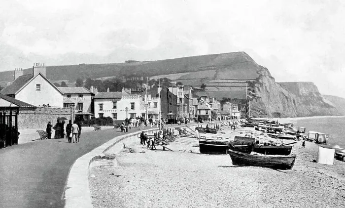 Framed Print : Sidmouth Beach early 1900s Framed Print : Sidmouth Beach early 1900s