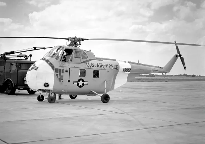 Framed Print : Sikorsky H-19B Chickasaw 51-3951 Framed Print : Sikorsky H-19B Chickasaw 51-3951